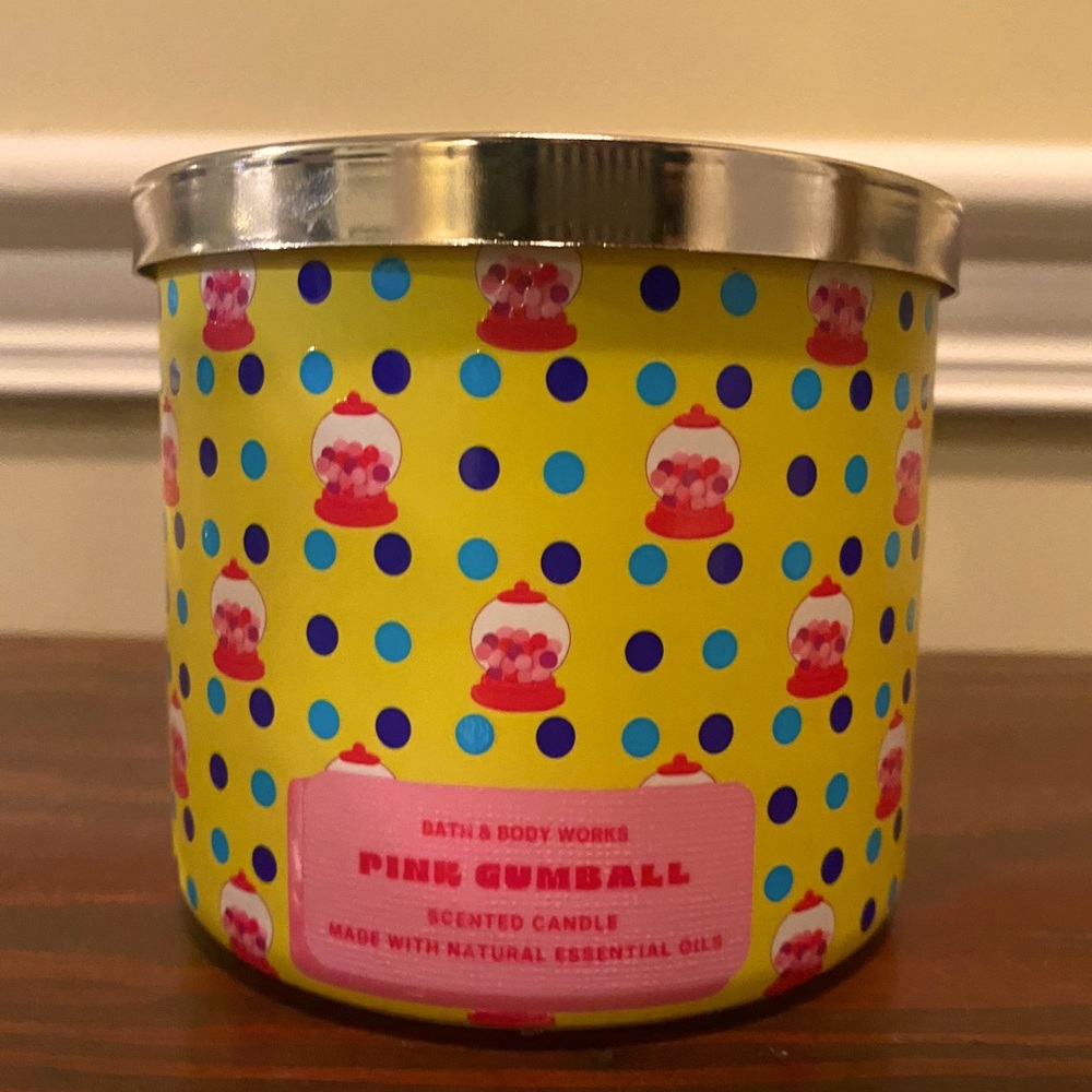 Bath and Body Works Pink Gumball Candle